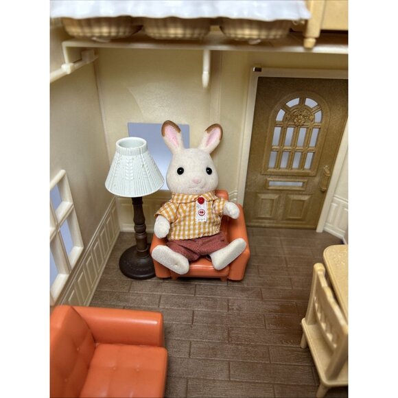 Calico Critters Cozy Cottage Epoch Doll House with Chocolate Rabbits Furniture - Picture 3 of 10